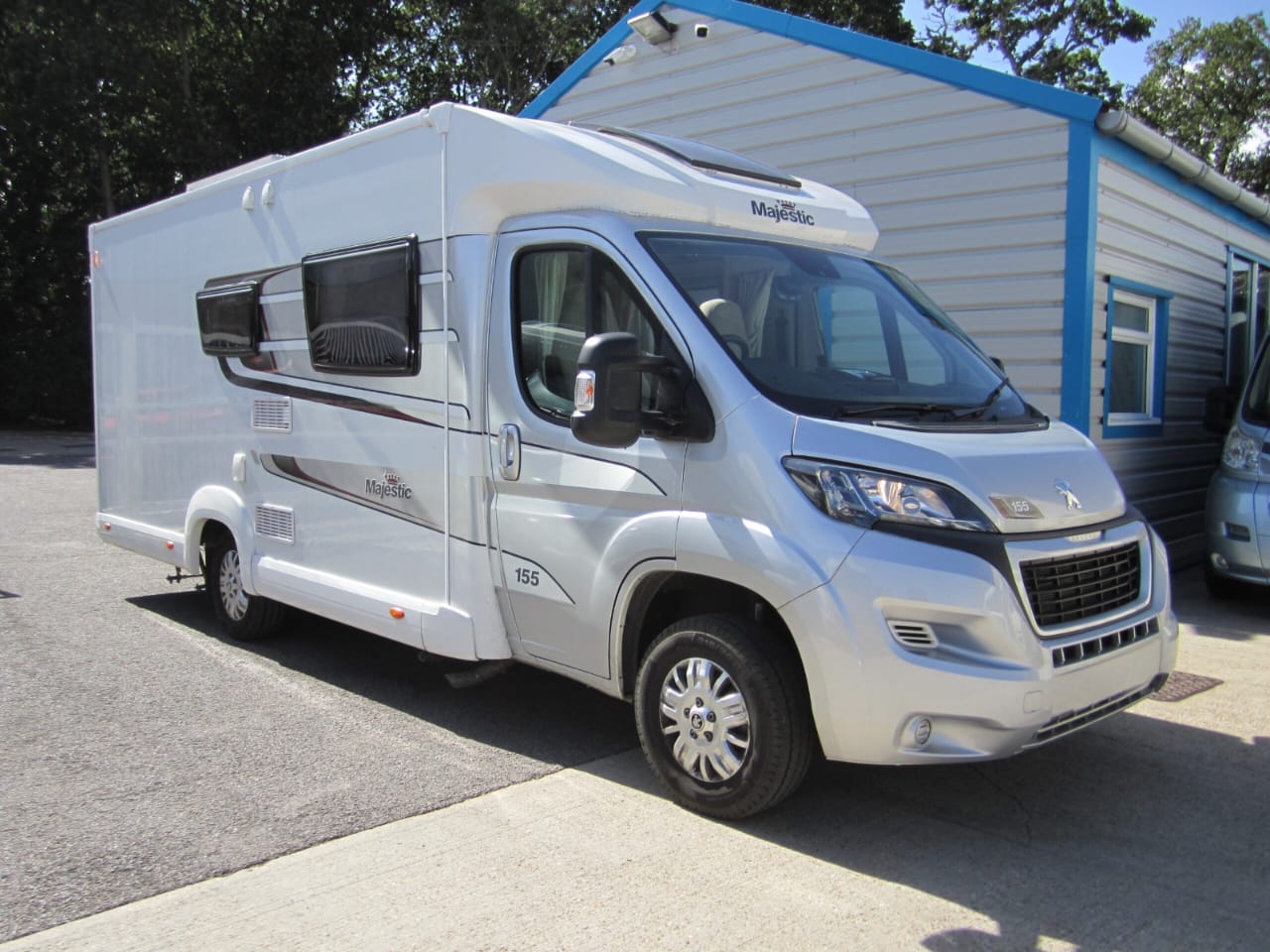 Brugt autocamper i fremragende stand, inspiceret og garanteret af Poulsens Autocamper.