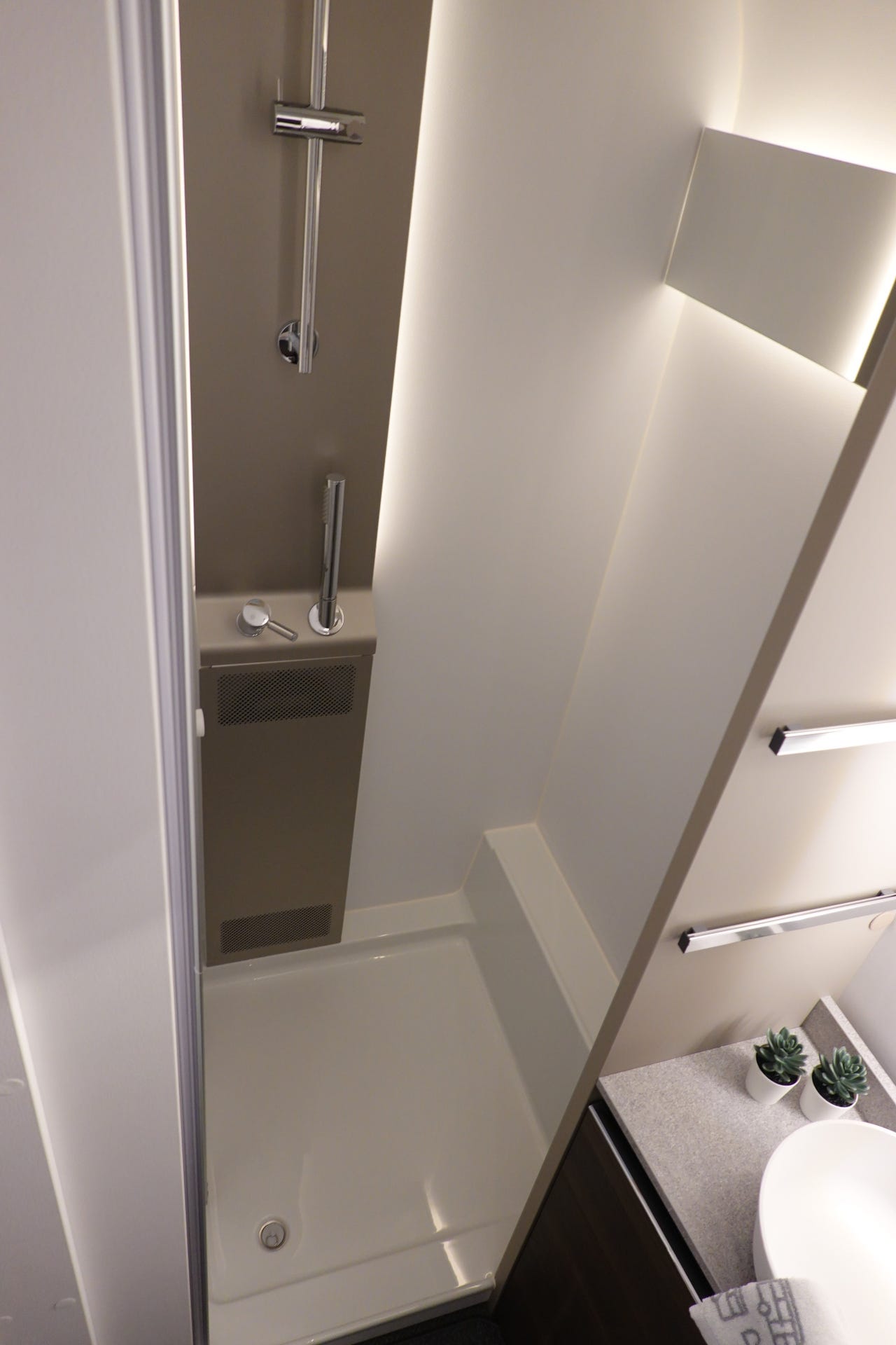 Salle de bain de l’Adria Alpina 753 HT