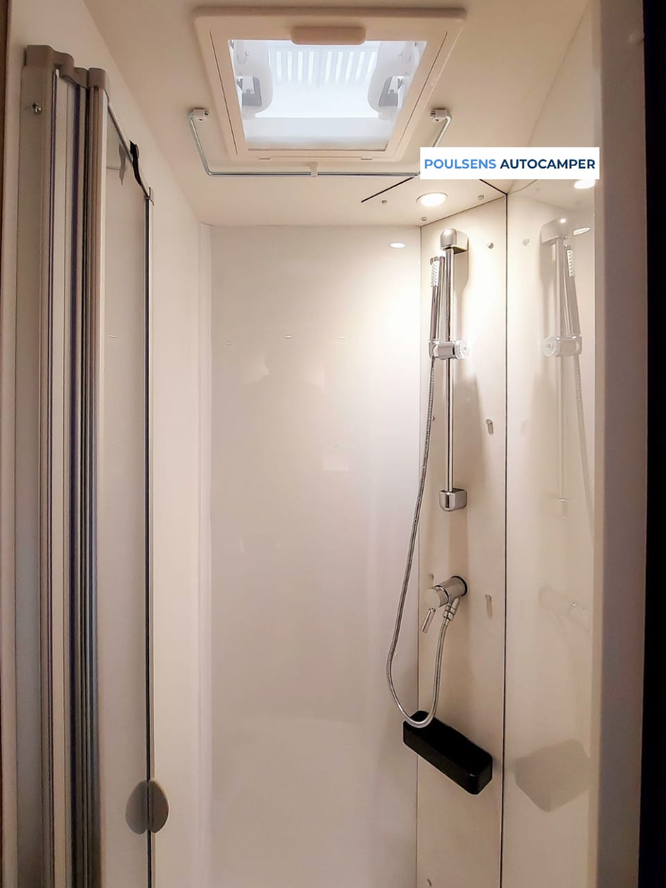 Salle de bain du Carado T 459 Pro+