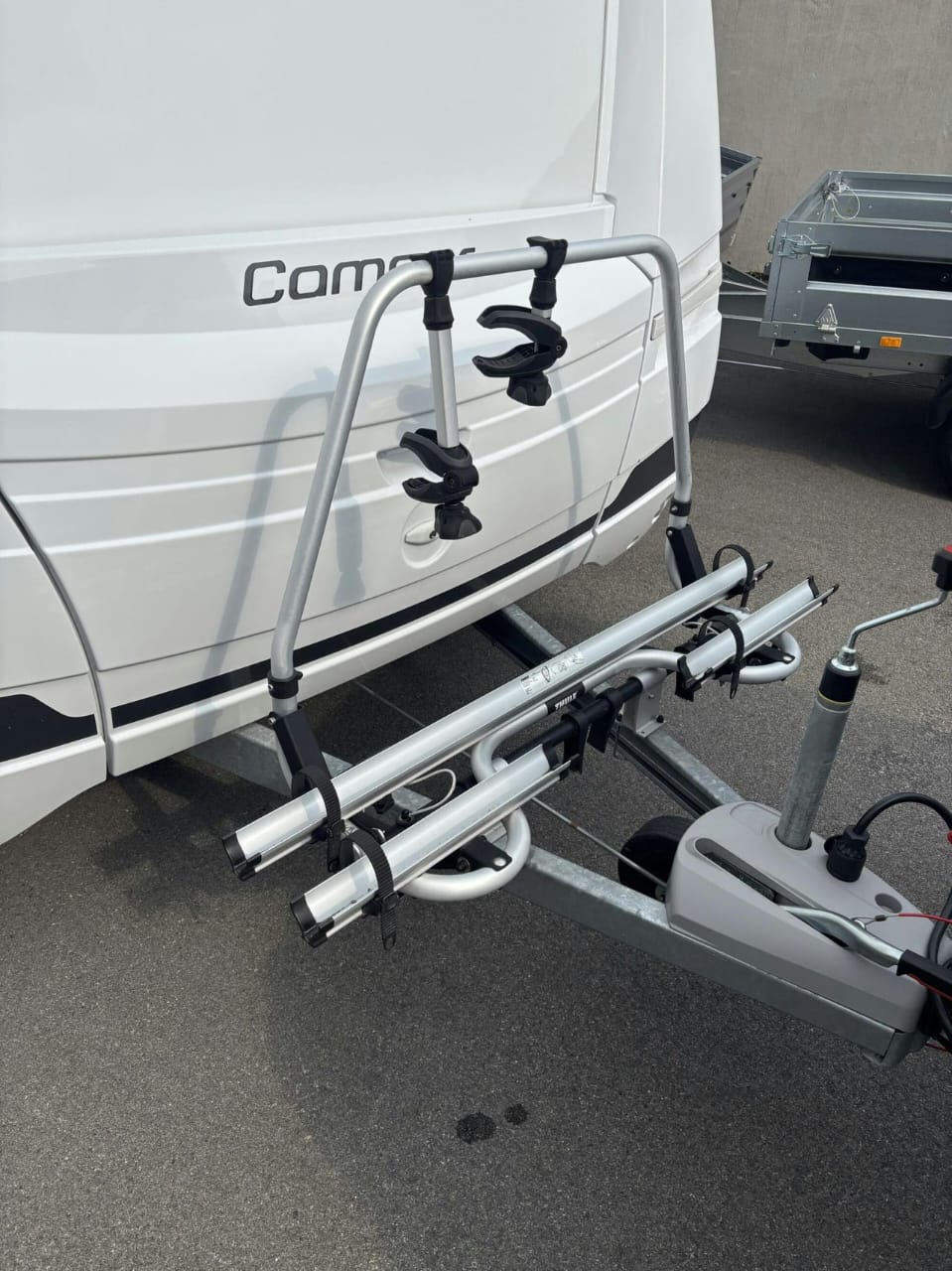 Vue extérieure avant de la Dethleffs Camper 530 FSK 2022