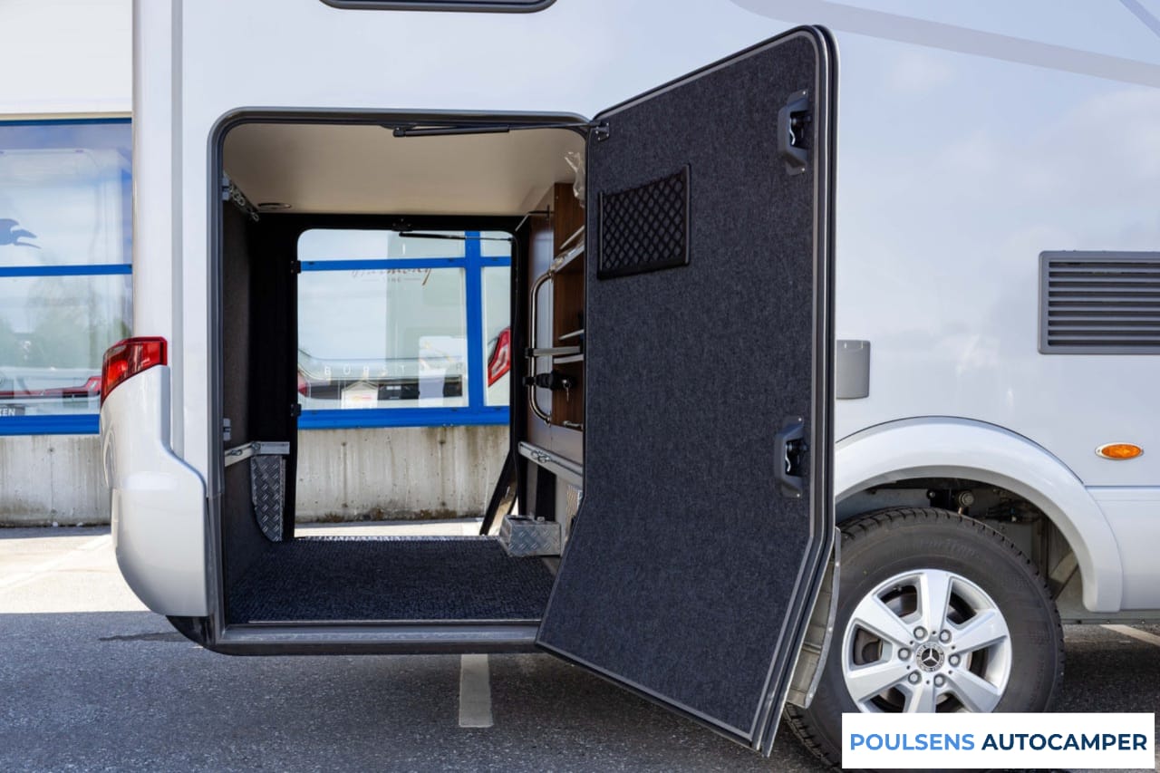 Vue extérieure du camping‑car semi‑intégré Hymer BMC T 580 2022 d’occasion