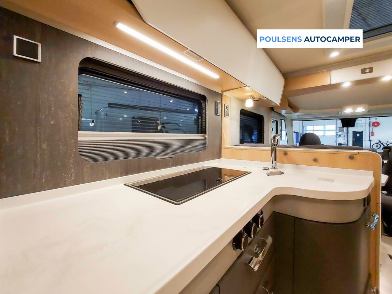 Cuisine du Hymer B‑ML I 880 BlackLine 2026