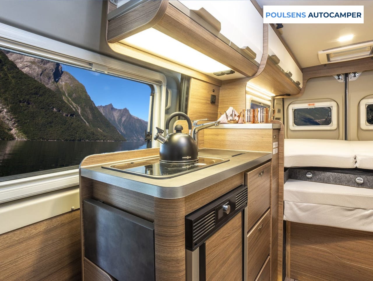 Cuisine du camping-car urbain Knaus BOXLIFE 600 ME 2023 d’occasion avec plan de travail extensible
