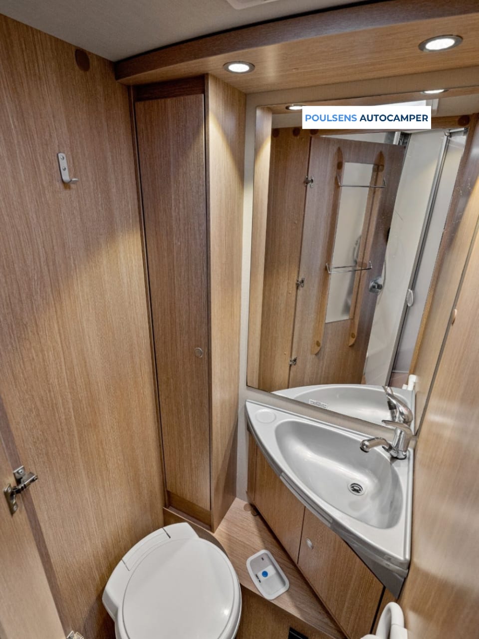 Salon intérieur du Sunlight T68